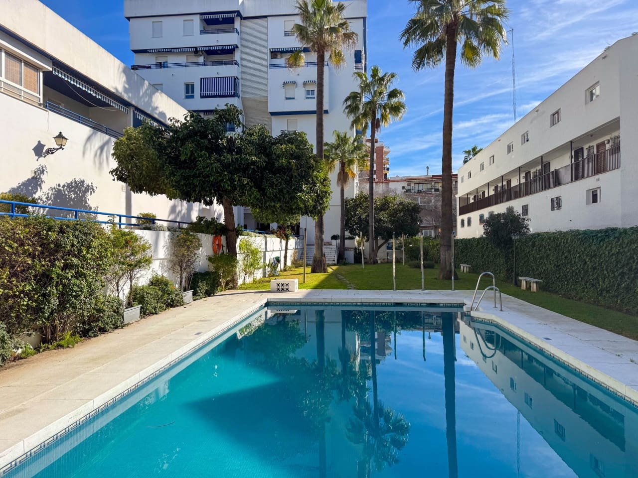 3 chambre Appartement à vendre à Marbella avec piscine garage - 639 000 € (Ref: 9667009)