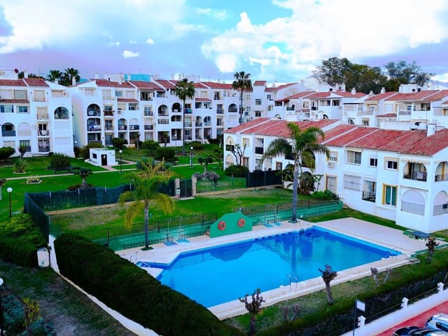 2 bedroom Apartment for sale in Cancelada, Estepona with pool garage - € 290,000 (Ref: 9669897)
