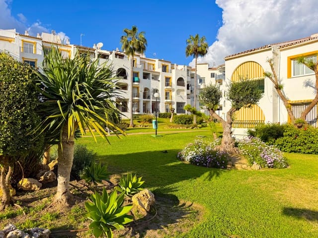 2 bedroom Apartment for sale in Cancelada, Estepona with pool garage - € 290,000 (Ref: 9669897)