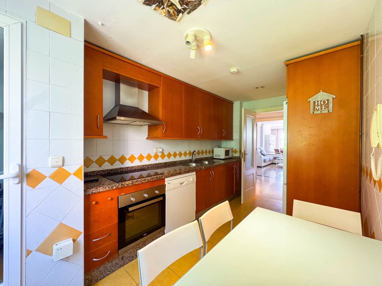 2 bedroom Apartment for sale in Marbella with pool garage - € 437,000 (Ref: 9669898)