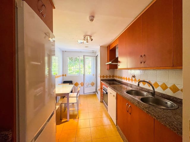 2 chambre Appartement à vendre à Río Real, Marbella avec piscine garage - 437 000 € (Ref: 9669898)