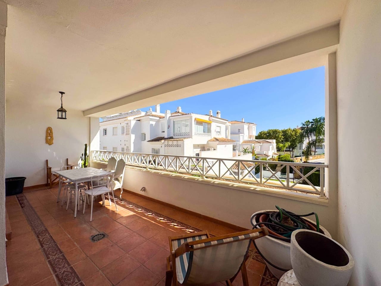 2 bedroom Apartment for sale in Marbella with pool garage - € 437,000 (Ref: 9669898)