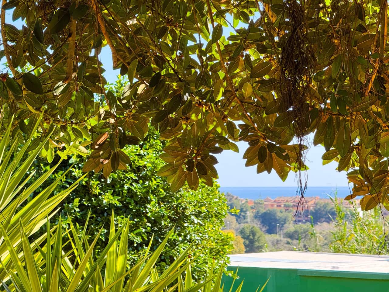 2 bedroom Apartment for sale in Marbella with pool garage - € 437,000 (Ref: 9669898)