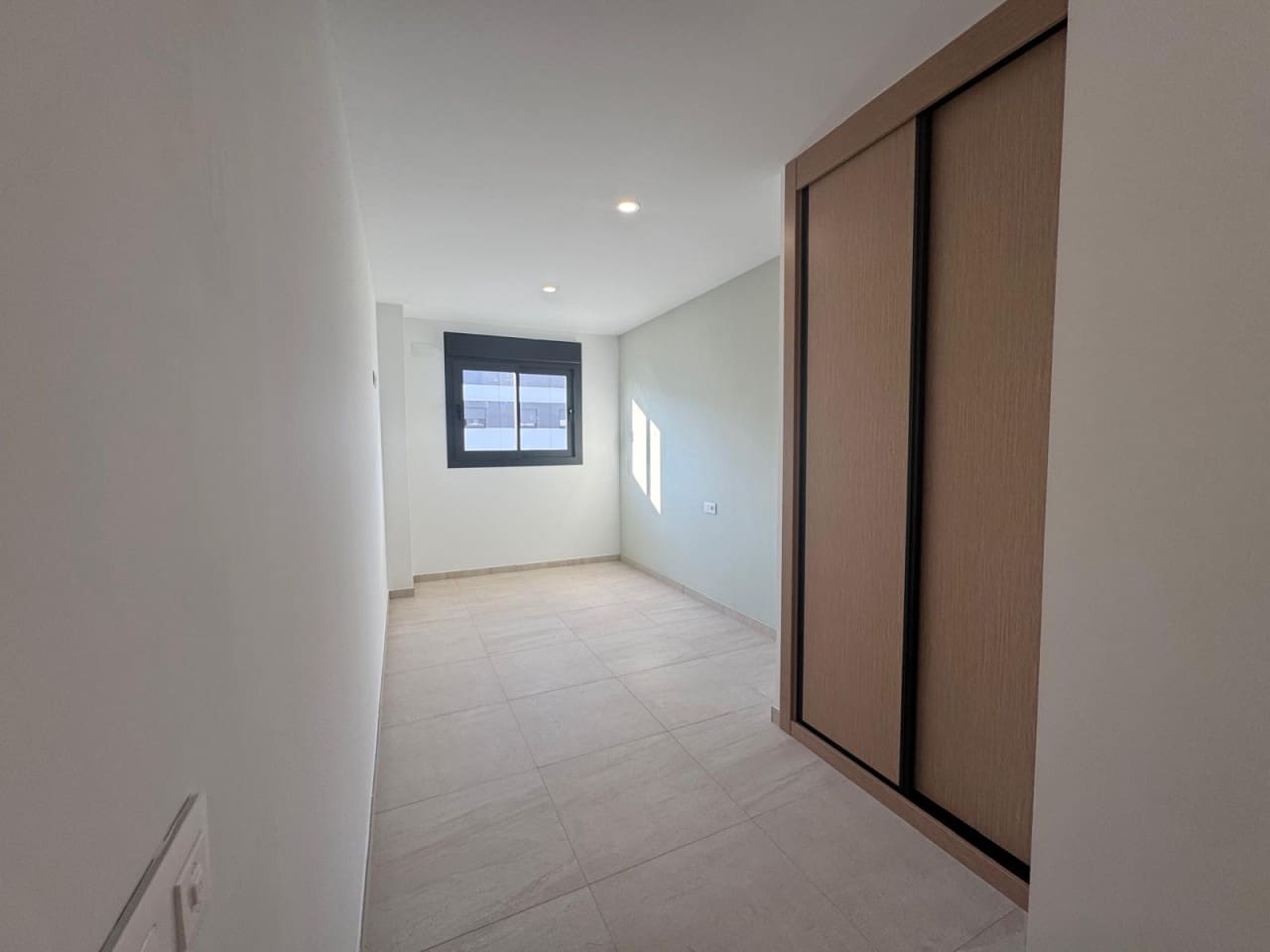 3 bedroom Apartment for sale in Alicante / Alacant city with pool garage - € 465,000 (Ref: 9671240)