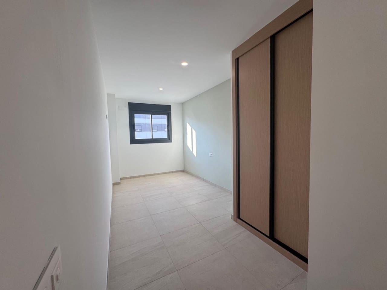 3 bedroom Apartment for sale in Alicante / Alacant city with pool garage - € 465,000 (Ref: 9671240)