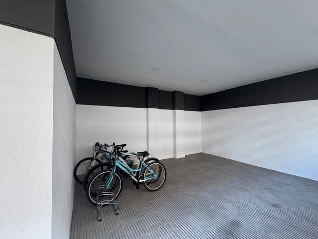 3 bedroom Apartment for sale in Garbinet - Parque de las Avenidas, Alicante / Alacant city with pool garage - € 465,000 (Ref: 9671240)