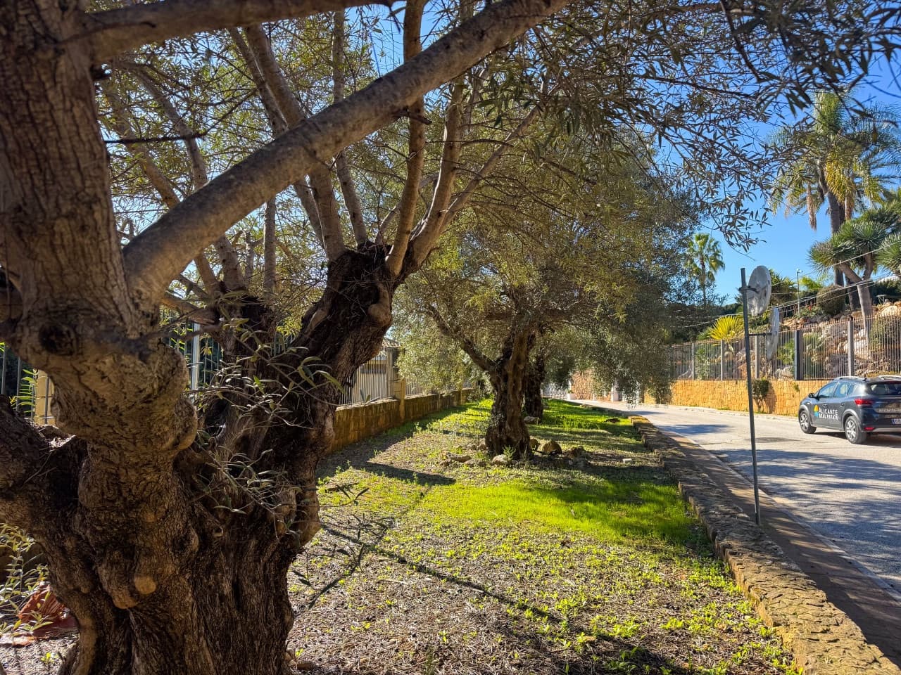 Terreno Não Urbanizado para venda em Marbella - 2 285 000 € (Ref: 9679333)