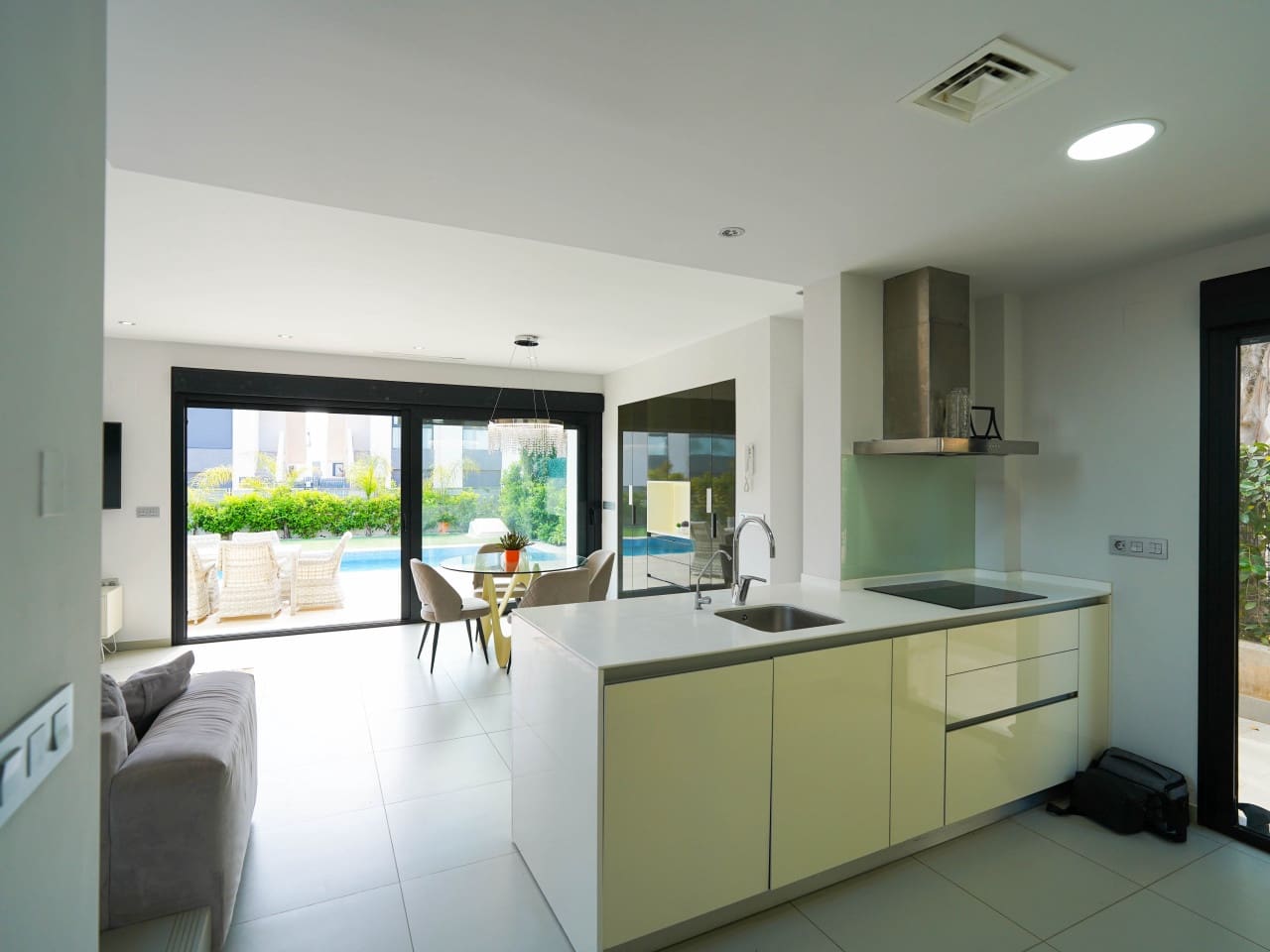 3 chambre Villa/Maison à vendre à Ciudad Quesada avec piscine garage - 459 000 € (Ref: 9691302)