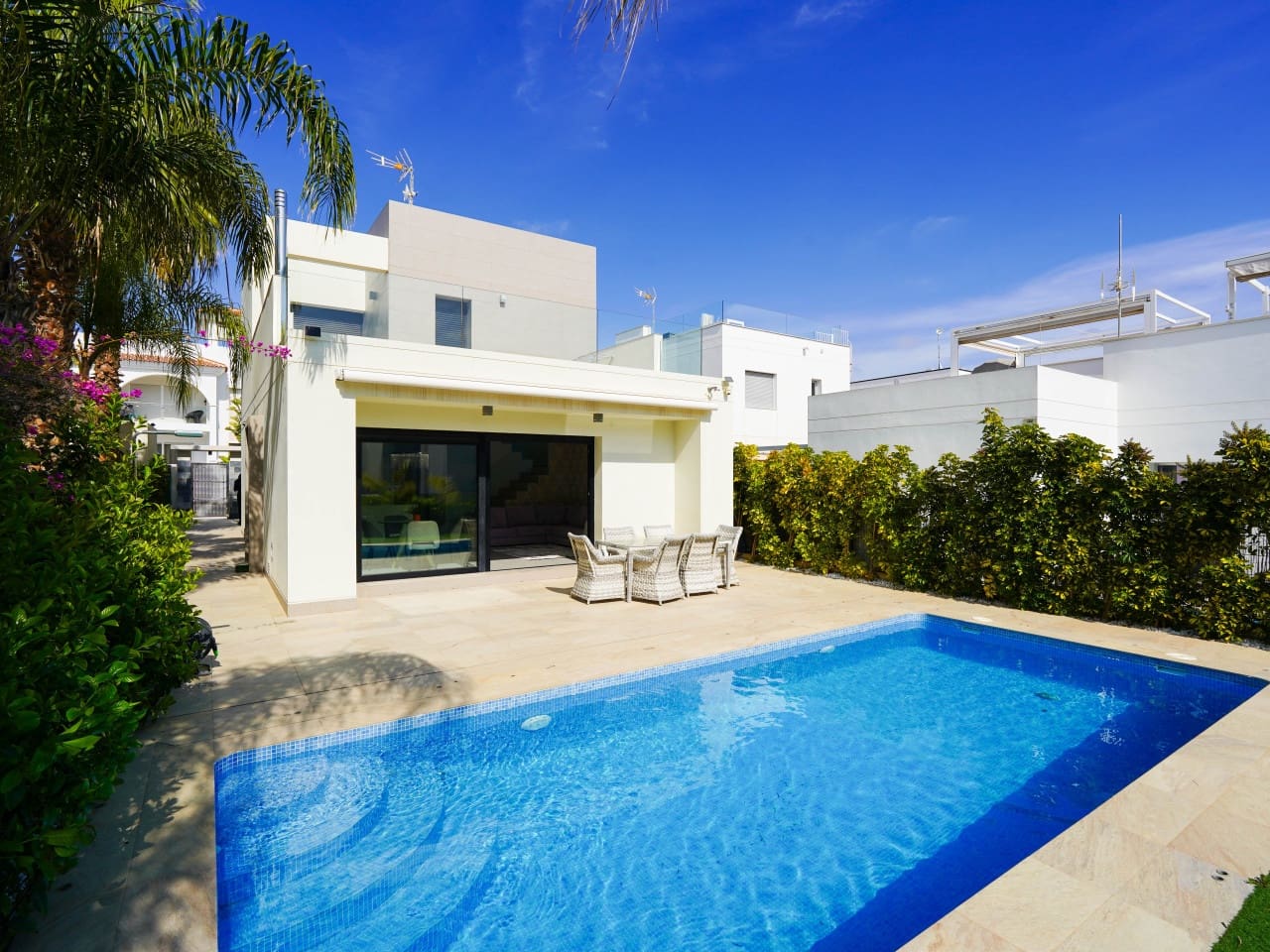 3 chambre Villa/Maison à vendre à Ciudad Quesada avec piscine garage - 459 000 € (Ref: 9691302)