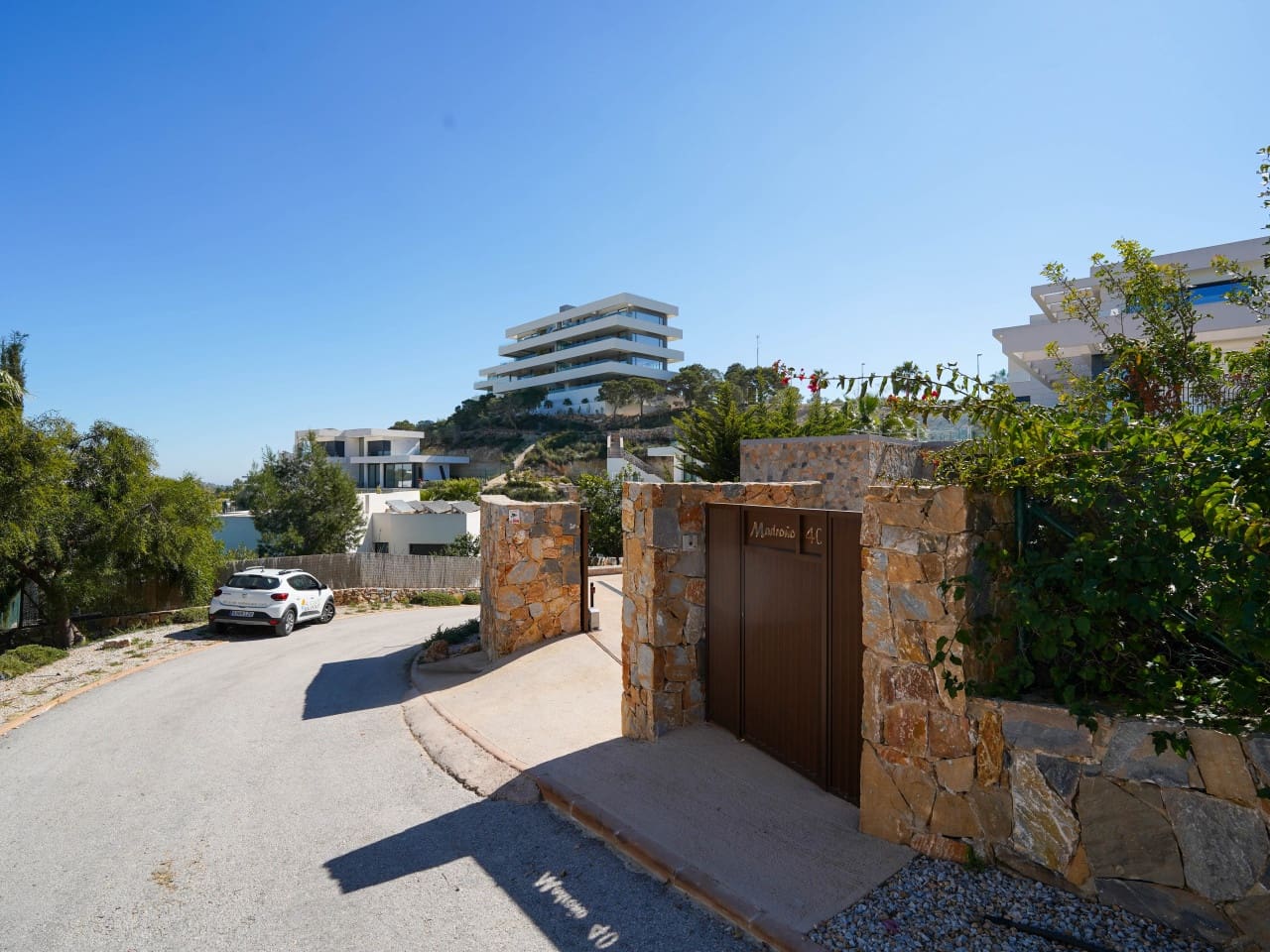 6 bedroom Villa for sale in Las Colinas Golf with pool garage - € 2,195,000 (Ref: 9705124)