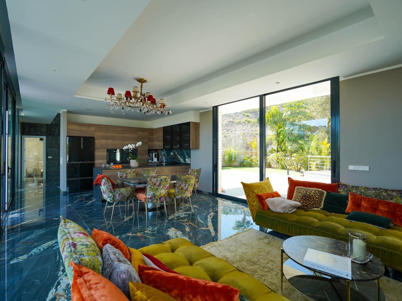 6 bedroom Villa for sale in Las Colinas Golf with pool garage - € 2,195,000 (Ref: 9705124)