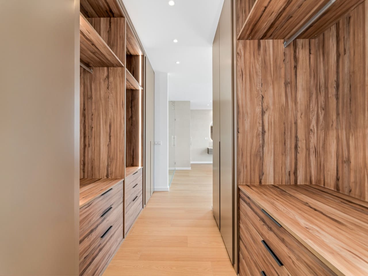 6 slaapkamer Villa te koop in El Paraiso met zwembad garage - € 4.000.000 (Ref: 9705997)