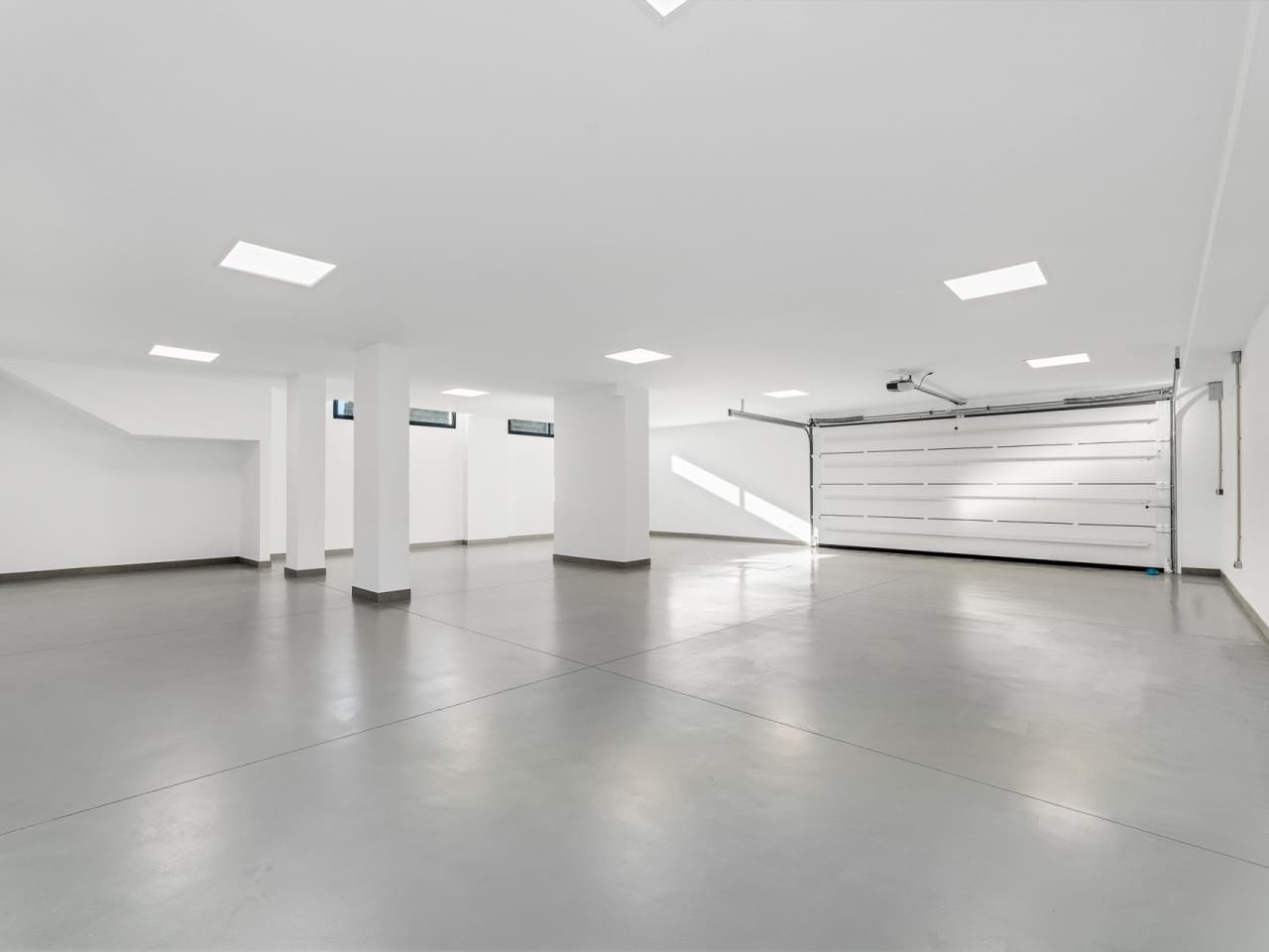 6 slaapkamer Villa te koop in El Paraiso met zwembad garage - € 4.000.000 (Ref: 9705997)