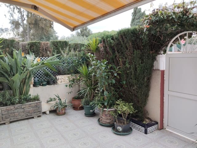 2 chambre Villa/Maison à vendre à Punta Prima, Torrevieja avec piscine - 165 000 € (Ref: 9709250)