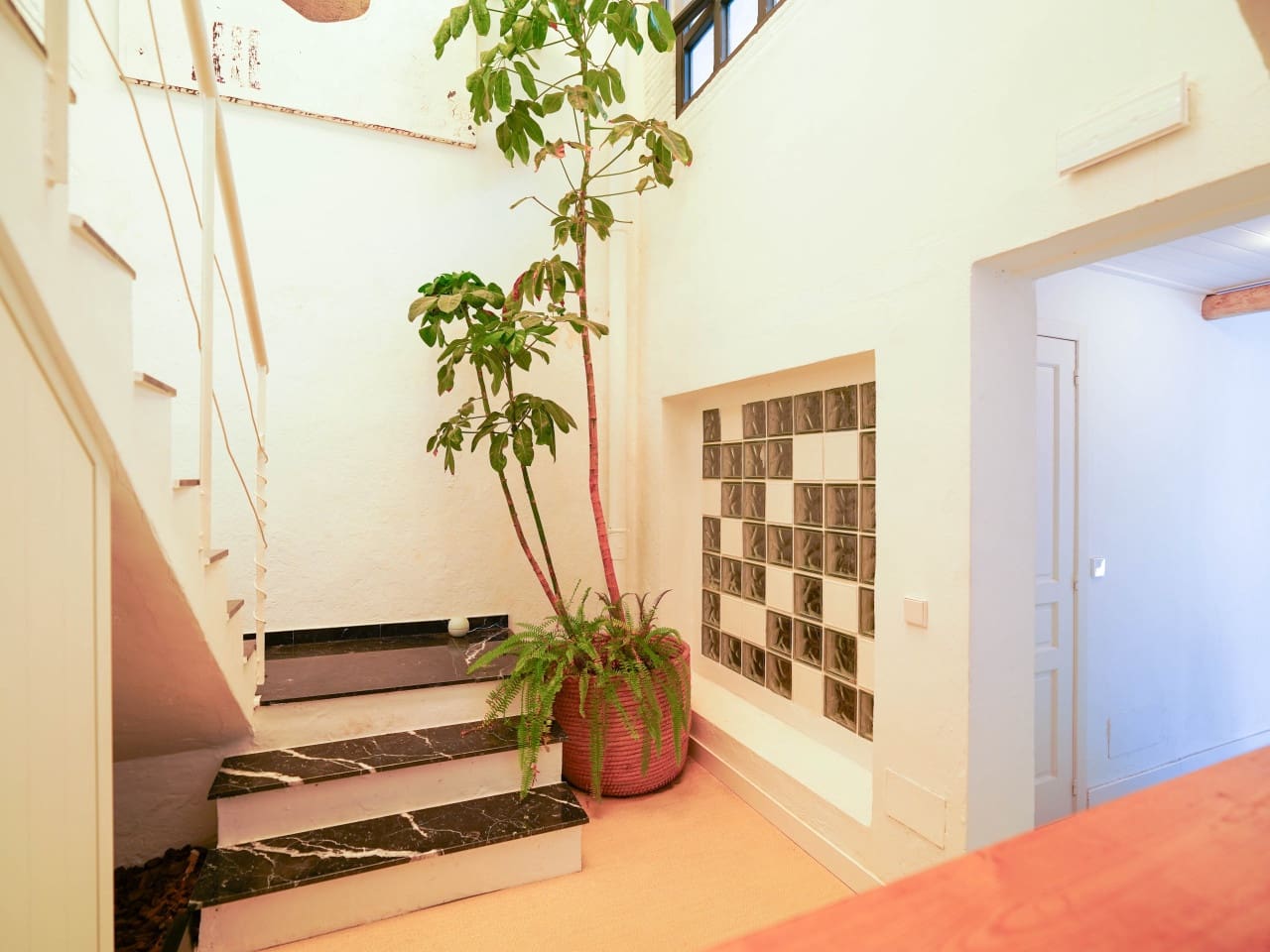 3 Zimmer Gewerbe zu verkaufen in San Pedro de Alcantara - 750.000 € (Ref: 9709251)