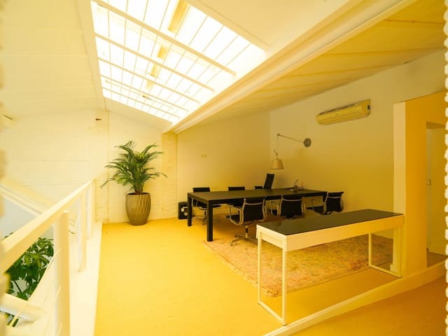 3 Zimmer Gewerbe zu verkaufen in San Pedro de Alcántara Pueblo, Marbella - 750.000 € (Ref: 9709251)