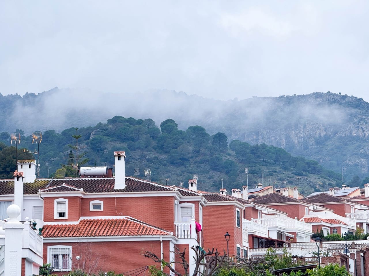 3 makuuhuone Huvila myytävänä paikassa Alhaurin de la Torre mukana uima-altaan - 625 000 € (Ref: 9722648)