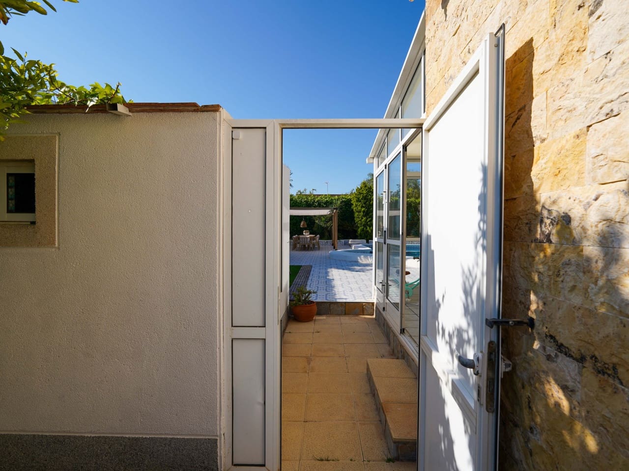 3 bedroom Villa for sale in Los Balcones with pool garage - € 399,000 (Ref: 9726204)