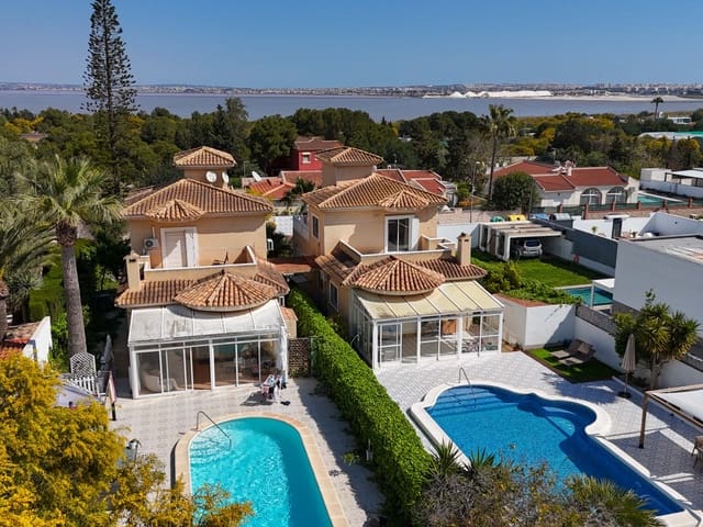 3 bedroom Villa for sale in Los Balcones with pool garage - € 399,000 (Ref: 9726204)