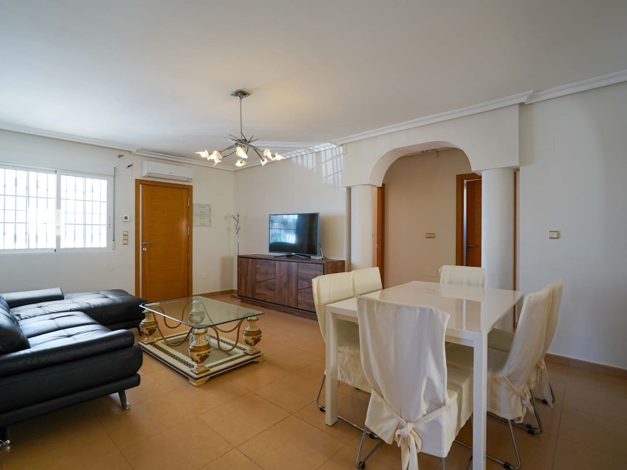 3 bedroom Villa for sale in Villamartin with pool garage - € 499,000 (Ref: 9730810)