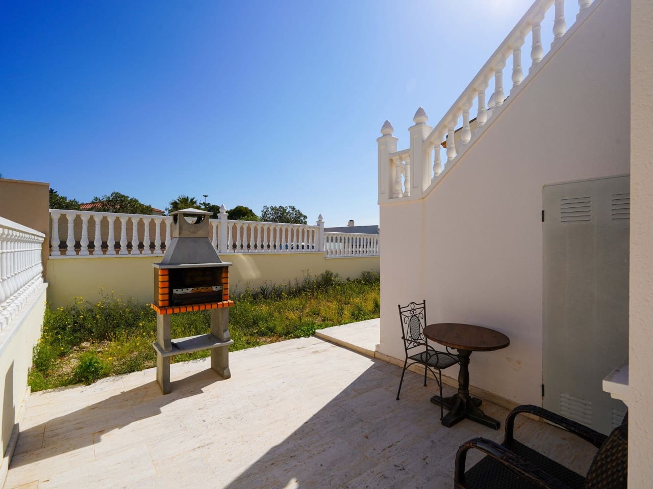 3 bedroom Villa for sale in Villamartin with pool garage - € 499,000 (Ref: 9730810)