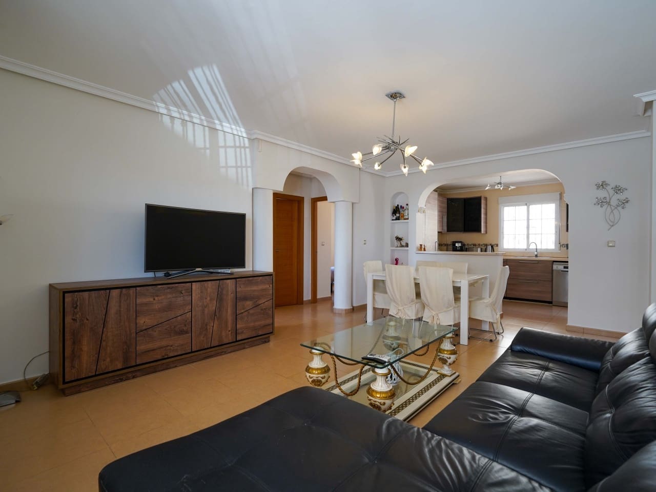 3 bedroom Villa for sale in Villamartin with pool garage - € 499,000 (Ref: 9730810)