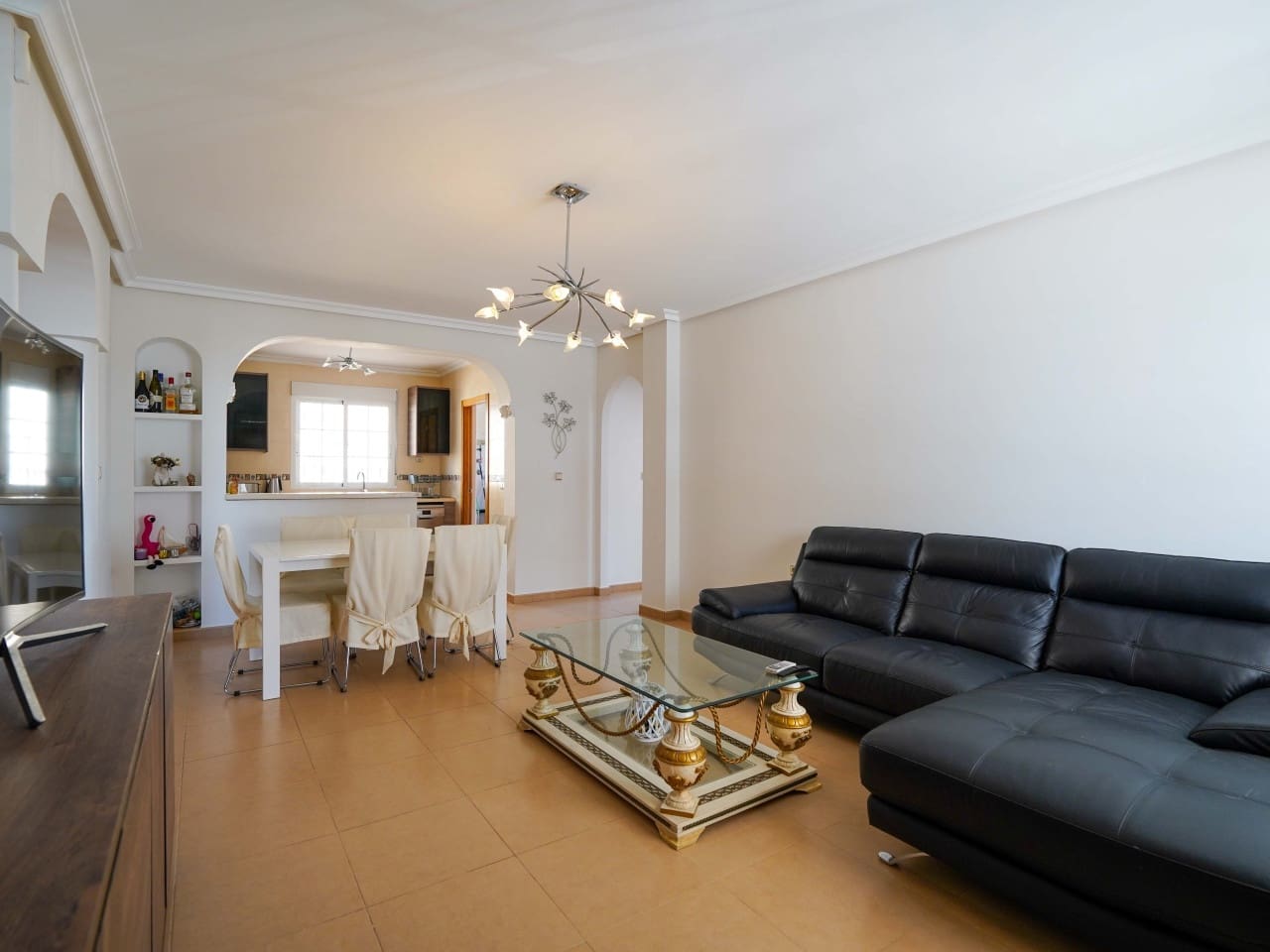 3 bedroom Villa for sale in Villamartin with pool garage - € 499,000 (Ref: 9730810)