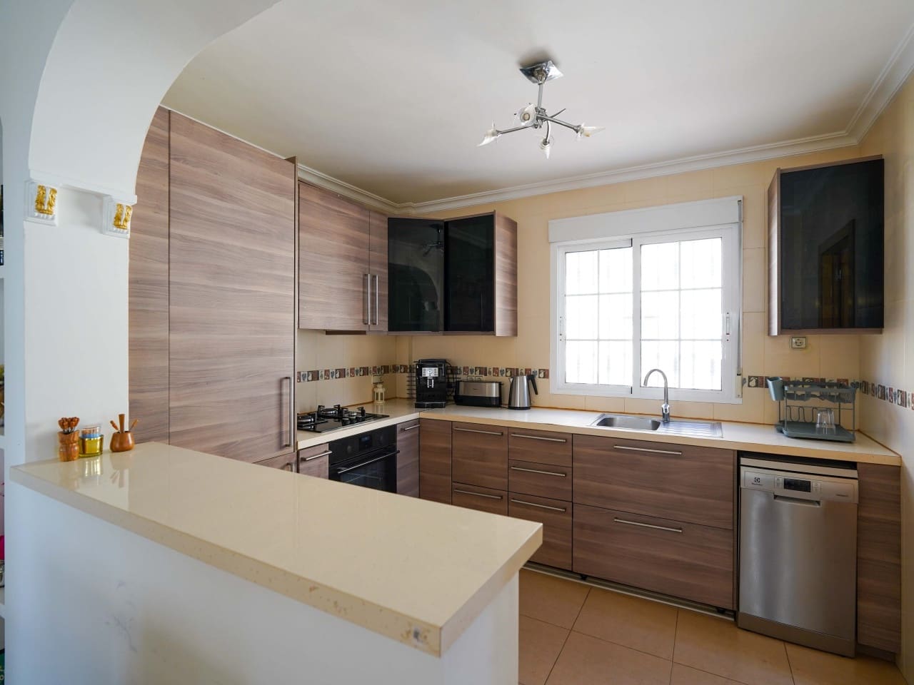 3 bedroom Villa for sale in Villamartin with pool garage - € 499,000 (Ref: 9730810)