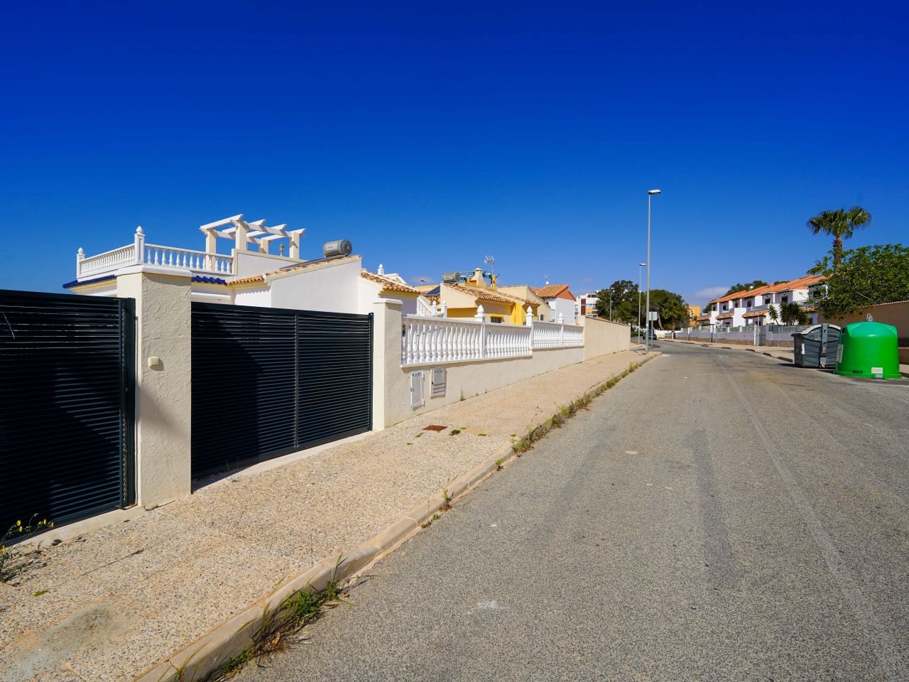 3 bedroom Villa for sale in Villamartin with pool garage - € 499,000 (Ref: 9730810)