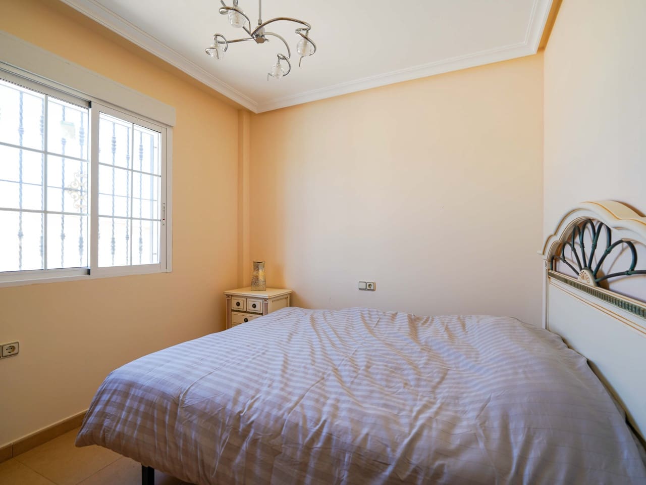 3 bedroom Villa for sale in Villamartin with pool garage - € 499,000 (Ref: 9730810)