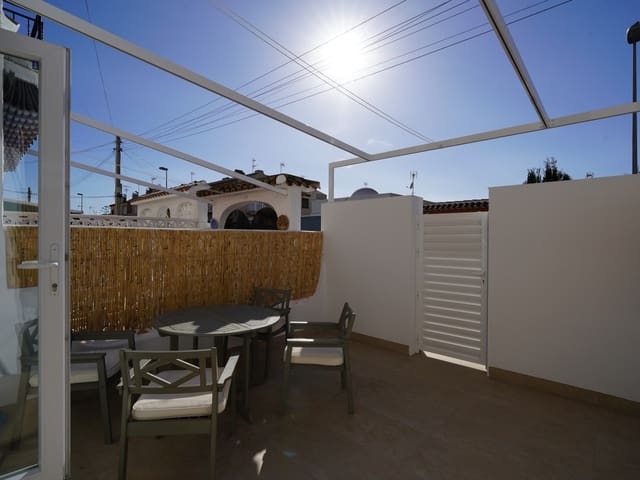 2 soveværelse Byhus til salg i Nueva Torrevieja, Torrevieja med swimmingpool - € 219.000 (Ref: 9733885)