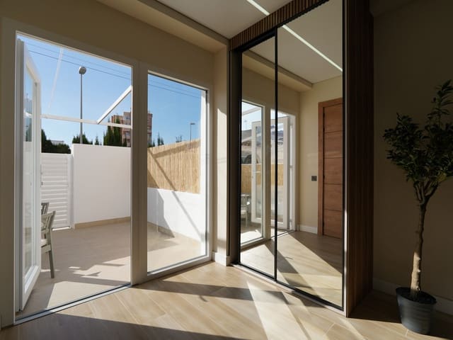 2 soveværelse Byhus til salg i Nueva Torrevieja, Torrevieja med swimmingpool - € 219.000 (Ref: 9733885)