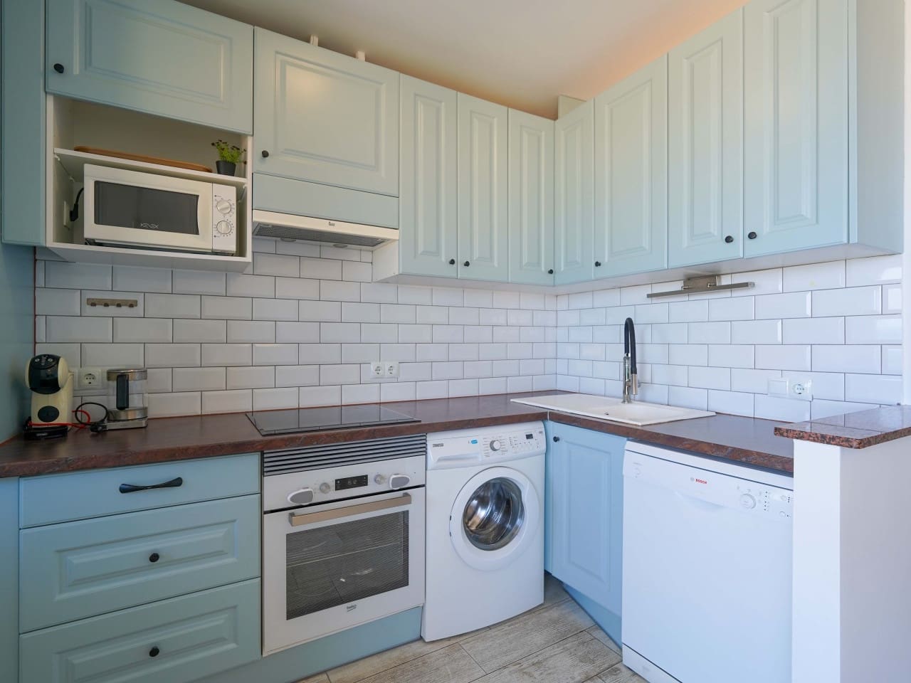 Apartamento de 2 habitaciones en Torrevieja en venta con piscina - 240.000 € (Ref: 9740075)