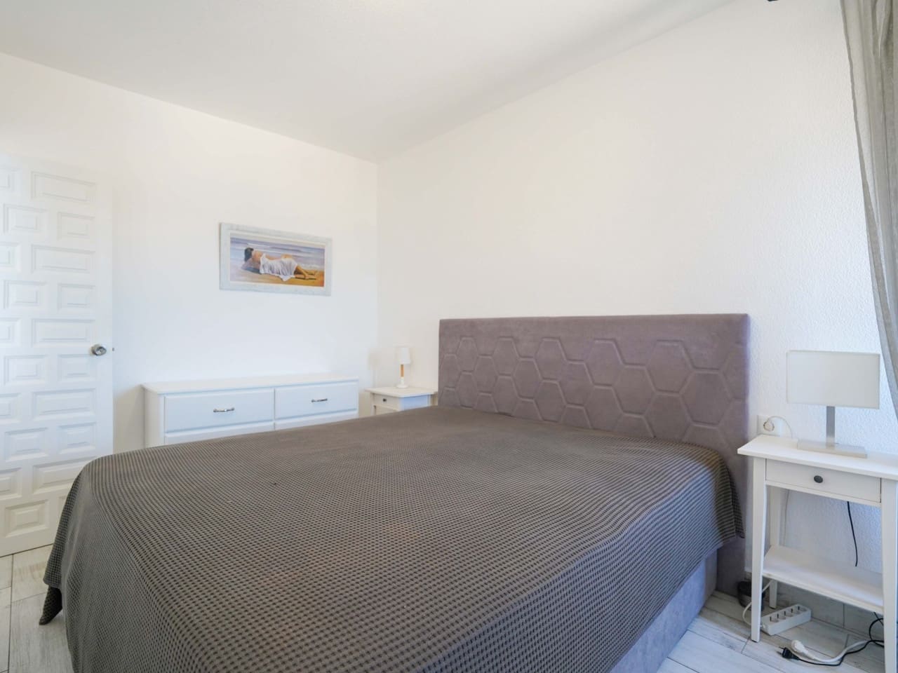 Apartamento de 2 habitaciones en Torrevieja en venta con piscina - 240.000 € (Ref: 9740075)