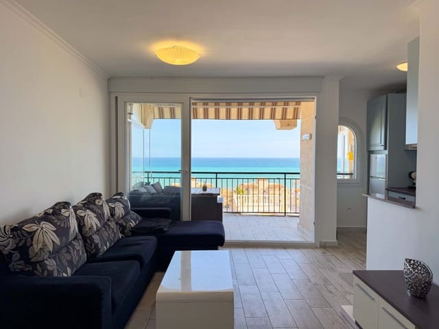 Apartamento de 2 habitaciones en Miramar - Torre del Moro, Torrevieja en venta con piscina - 240.000 € (Ref: 9740075)