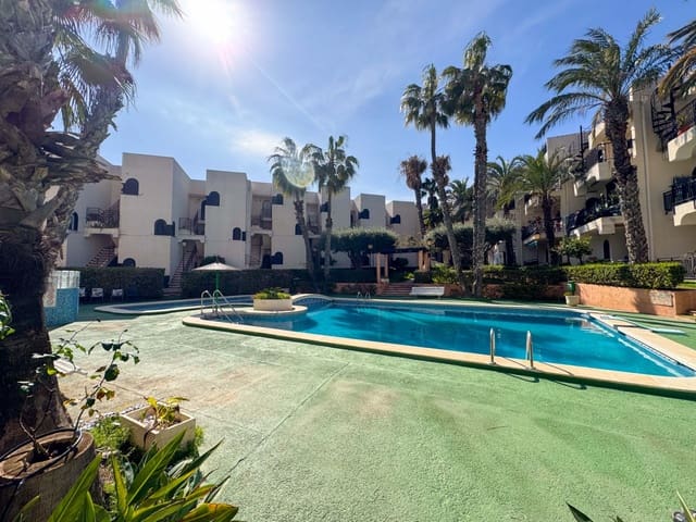 Apartamento de 2 habitaciones en Miramar - Torre del Moro, Torrevieja en venta con piscina - 240.000 € (Ref: 9740075)