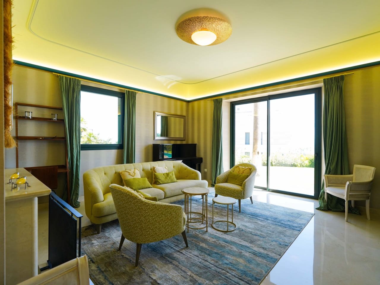 5 quarto Moradia para venda em New Golden Mile com piscina garagem - 20 000 € (Ref: 9743103)