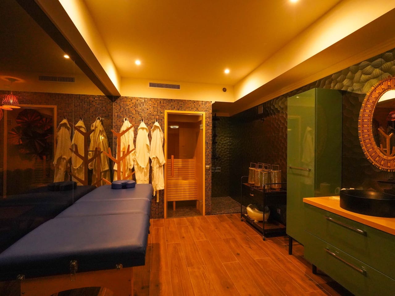 5 quarto Moradia para venda em New Golden Mile com piscina garagem - 20 000 € (Ref: 9743103)