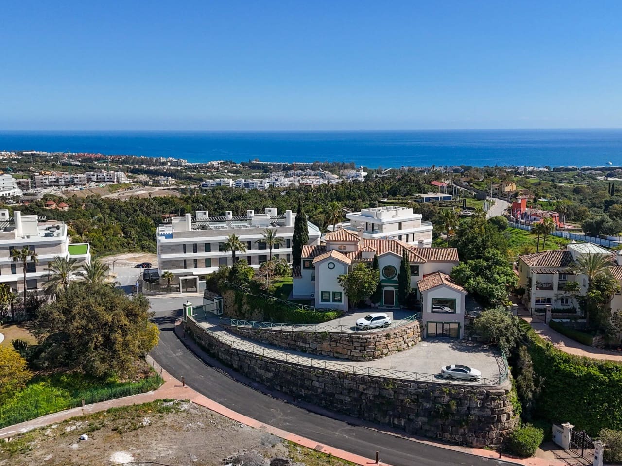 5 quarto Moradia para venda em New Golden Mile com piscina garagem - 20 000 € (Ref: 9743103)