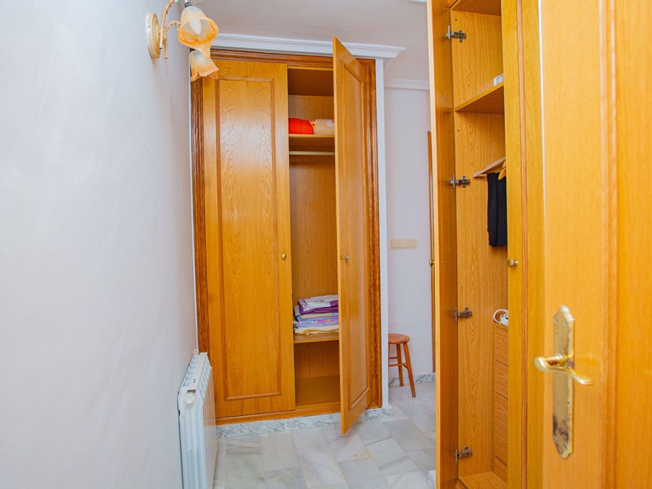 4 sypialnia Willa na sprzedaż w Torrevieja z basenem garażem - 859 000 € (Ref: 9743188)