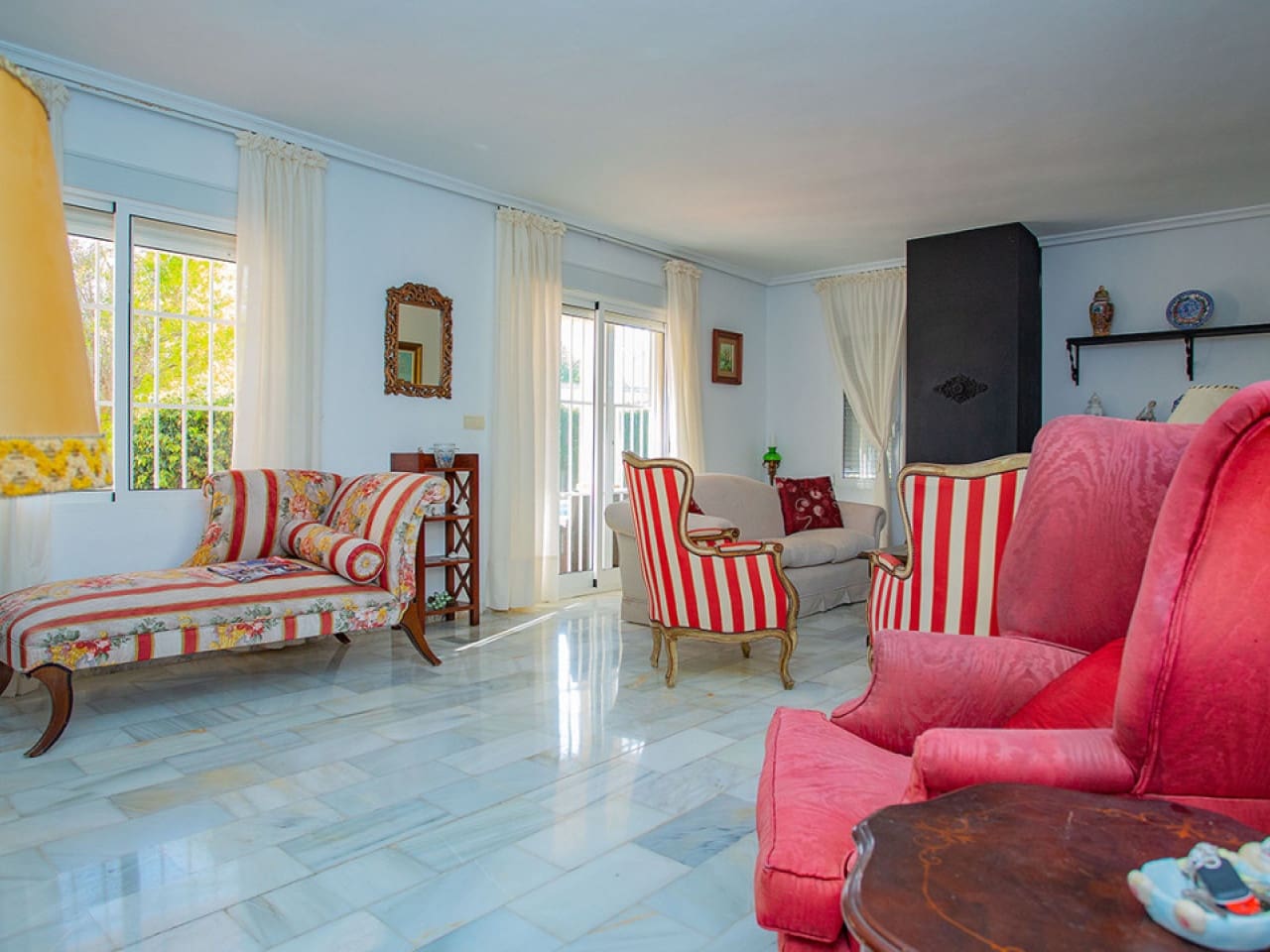 4 sypialnia Willa na sprzedaż w Torrevieja z basenem garażem - 859 000 € (Ref: 9743188)