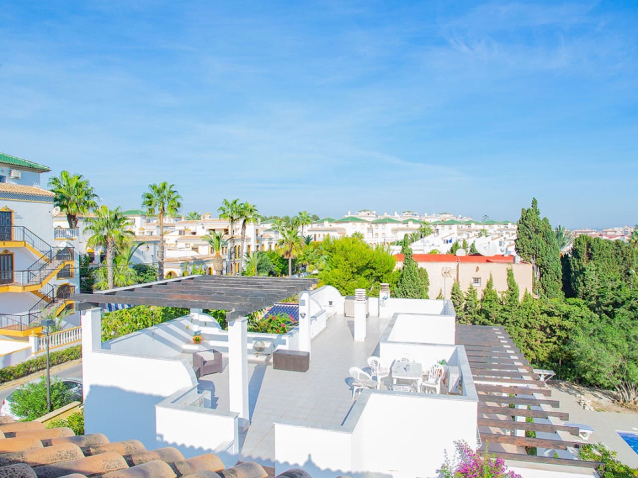 4 sypialnia Willa na sprzedaż w Torrevieja z basenem garażem - 859 000 € (Ref: 9743188)