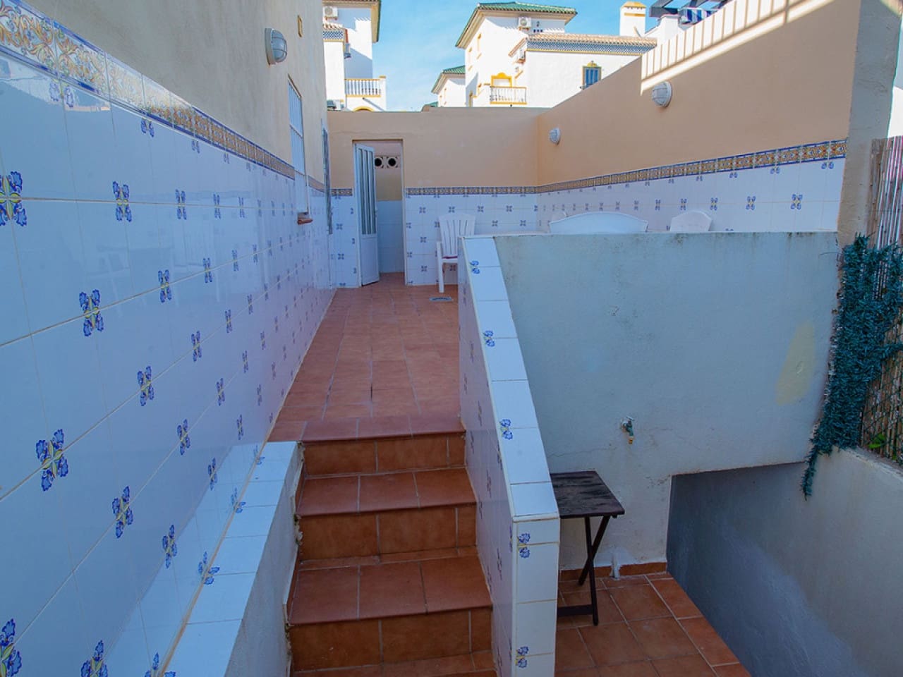 4 sypialnia Willa na sprzedaż w Torrevieja z basenem garażem - 859 000 € (Ref: 9743188)