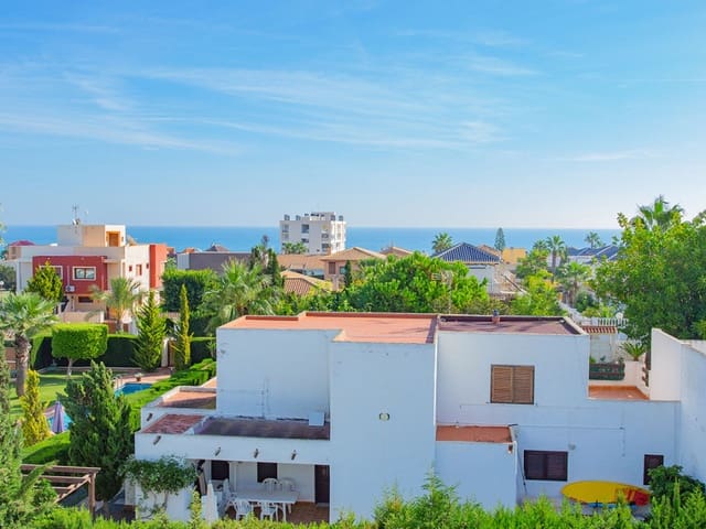 4 quarto Moradia para venda em Cañada del Molino, Torrevieja com piscina garagem - 859 000 € (Ref: 9743188)