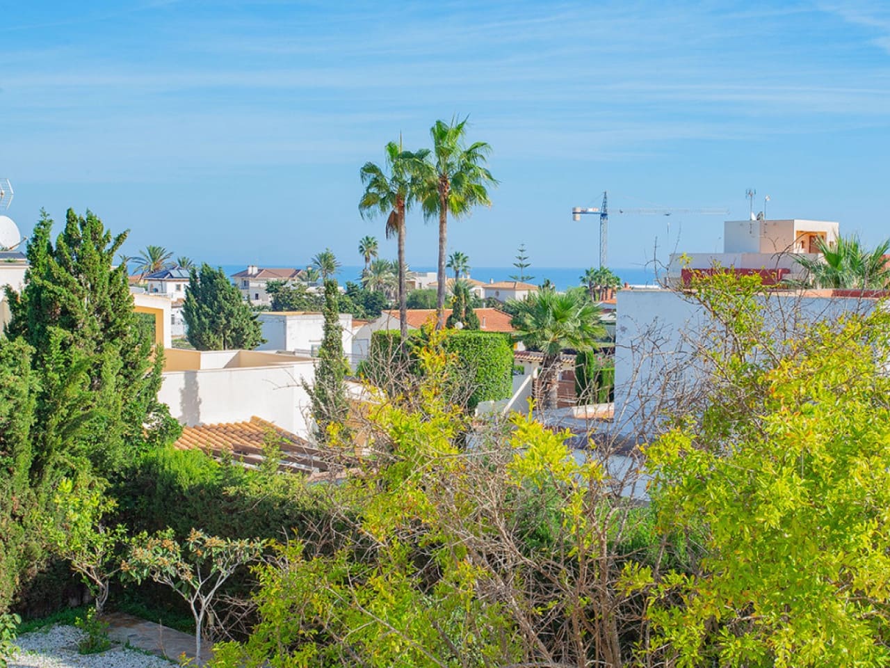 4 sypialnia Willa na sprzedaż w Torrevieja z basenem garażem - 859 000 € (Ref: 9743188)