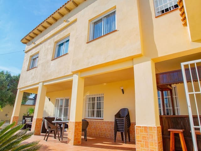 4 chambre Villa/Maison à vendre à Cañada del Molino, Torrevieja avec piscine garage - 859 000 € (Ref: 9743188)