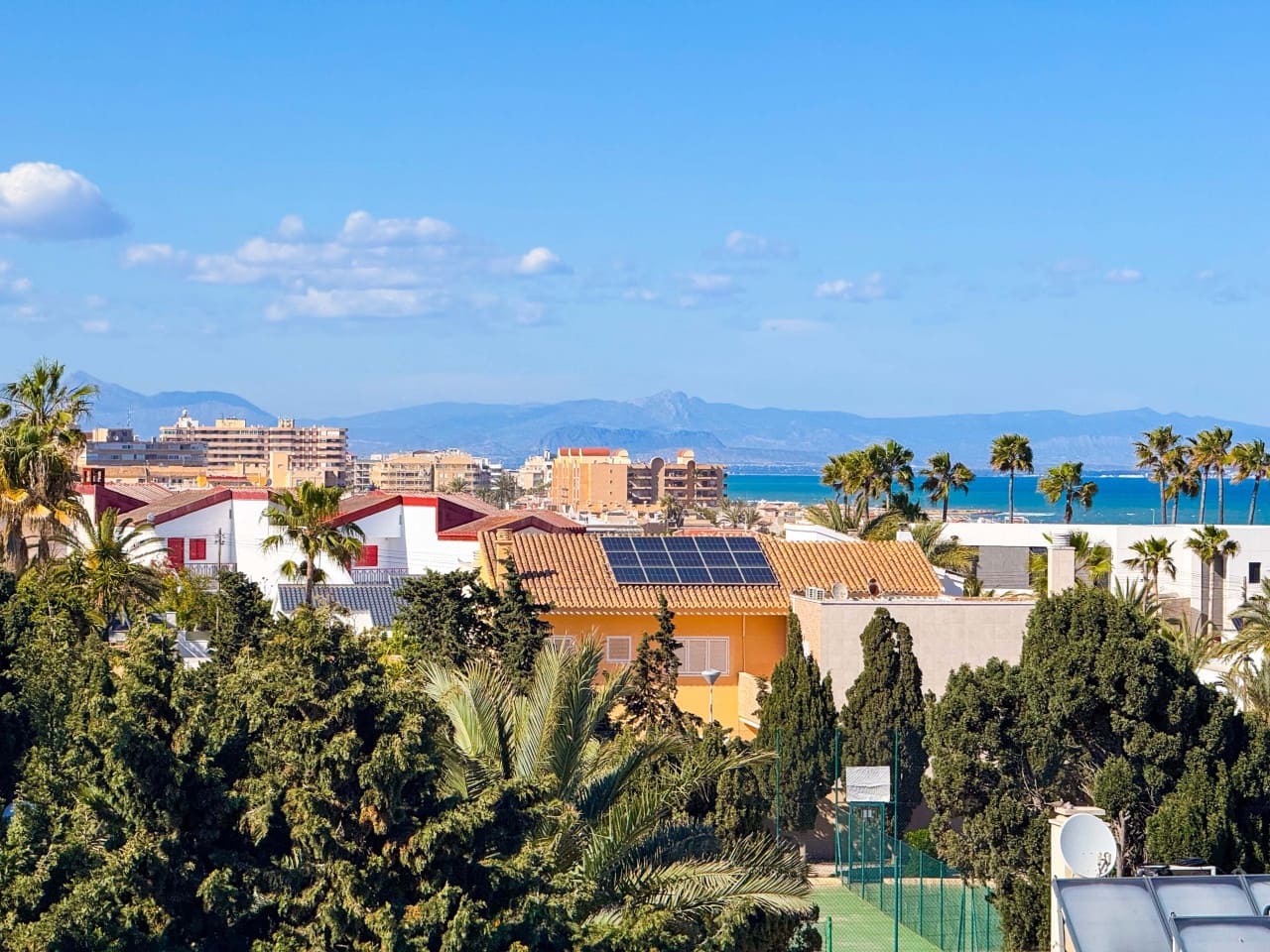 4 bedroom Villa for sale in Torrevieja with pool garage - € 859,000 (Ref: 9743188)