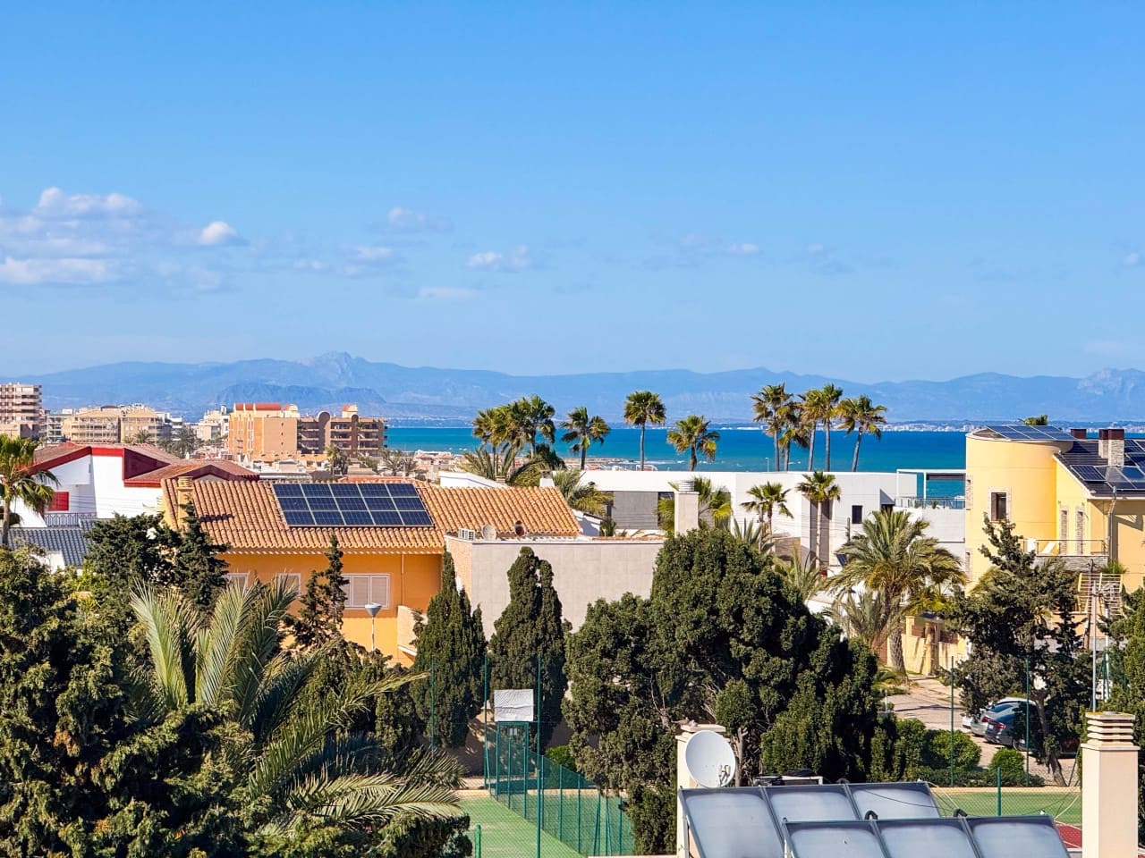 4 bedroom Villa for sale in Torrevieja with pool garage - € 859,000 (Ref: 9743188)