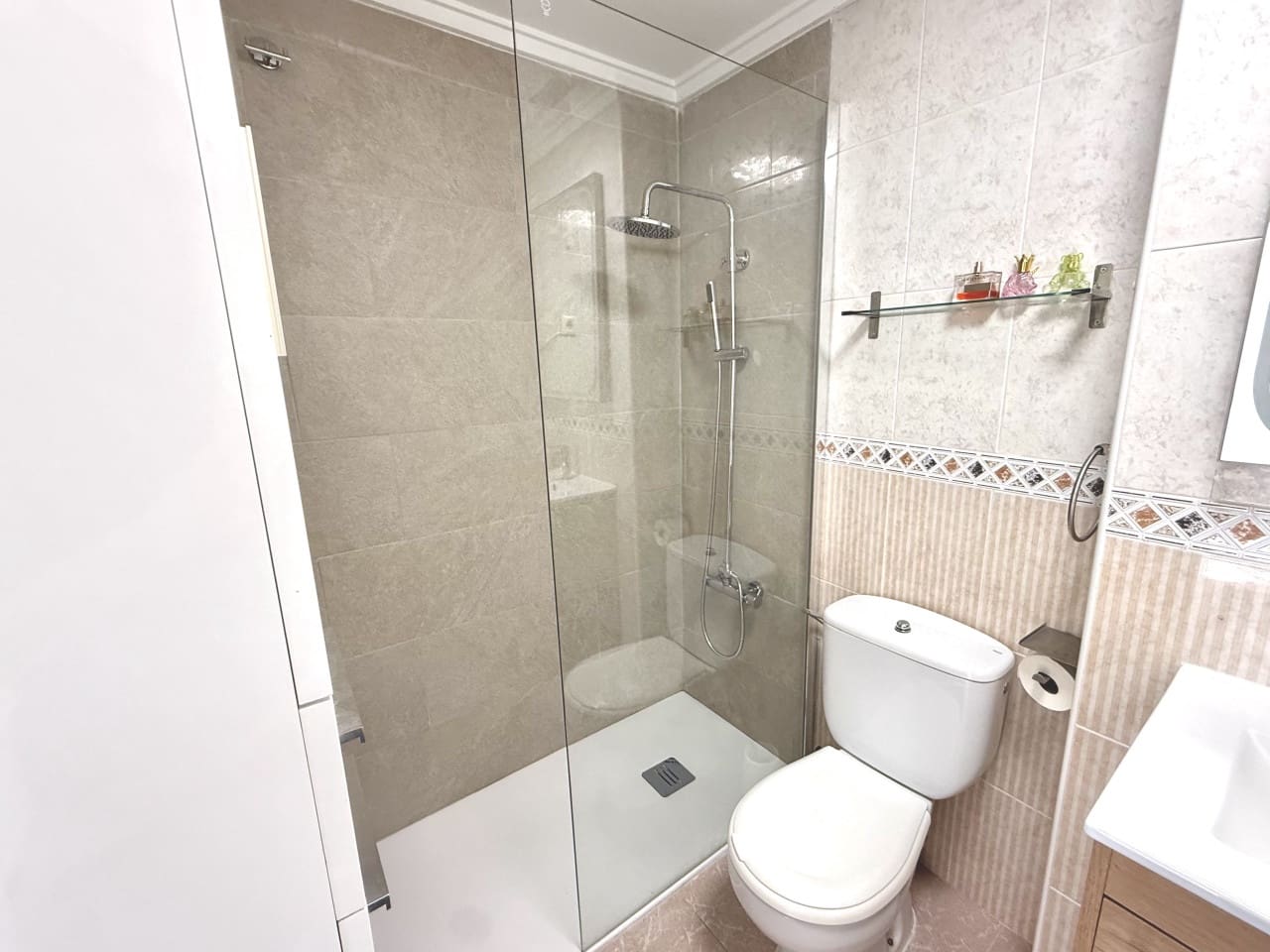 2 slaapkamer Appartement te koop in La Mata met zwembad - € 172.900 (Ref: 9762352)