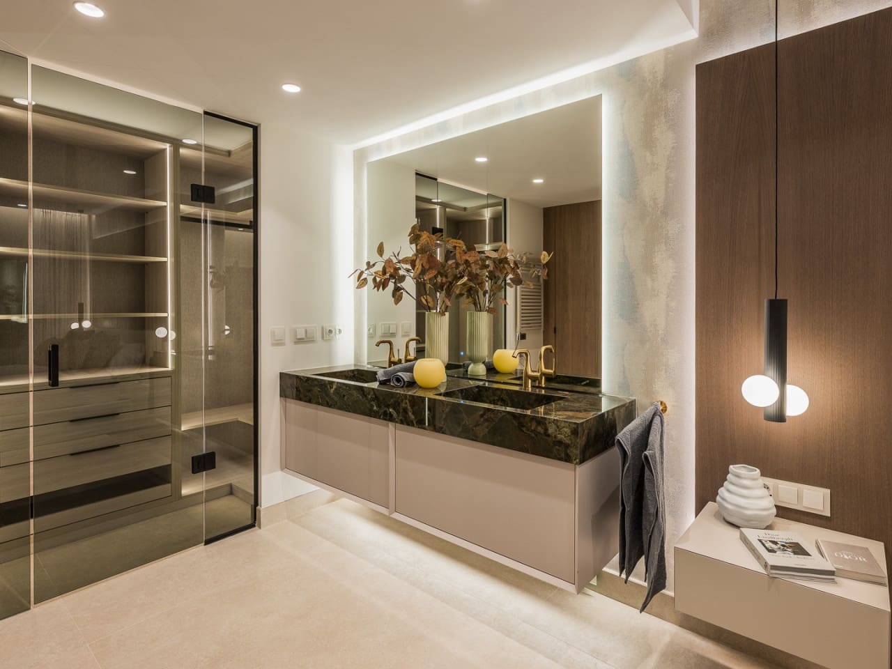 3 makuuhuone Huoneisto myytävänä paikassa Estepona mukana uima-altaan 
autotalli - 1 995 000 € (Ref: 9763265)